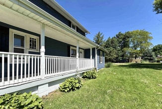 1436 W Main St in Owosso, MI - Building Photo - Building Photo