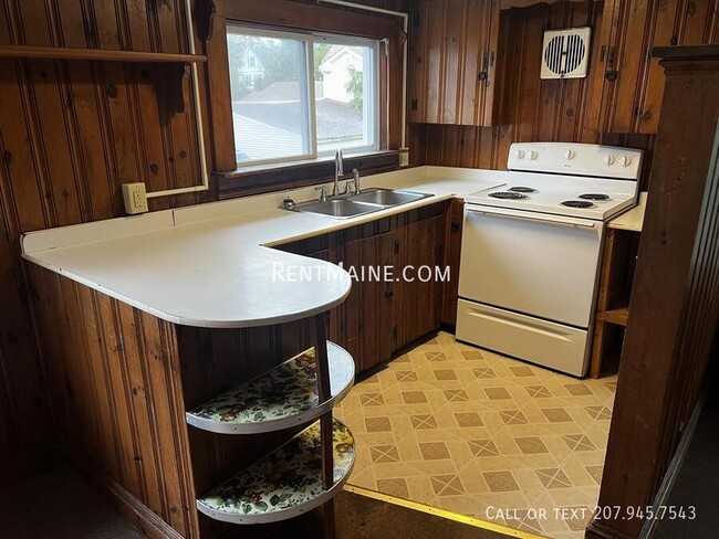 property at 32 Coombs St