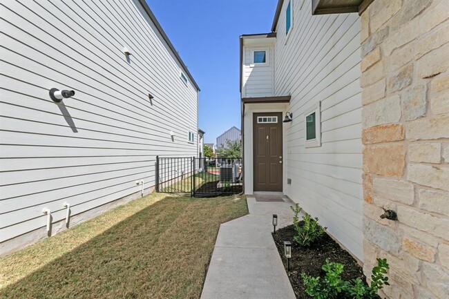 7312 Travertine Spring Dr in Austin, TX - Building Photo - Building Photo