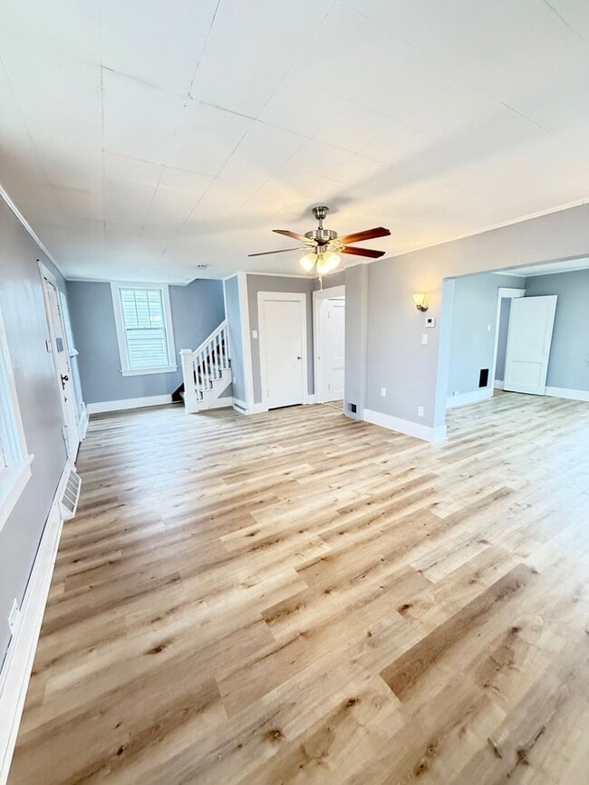 300 Arlington Ave in North Versailles, PA - Building Photo - Building Photo