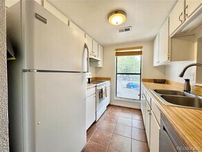 6420 S Dayton St in Englewood, CO - Building Photo - Building Photo