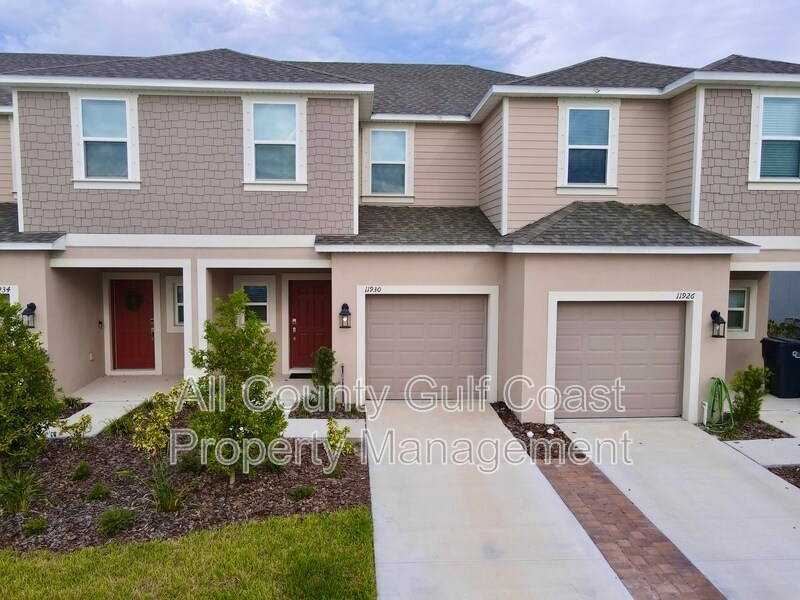 11930 Glenside Ter in Palmetto, FL - Building Photo