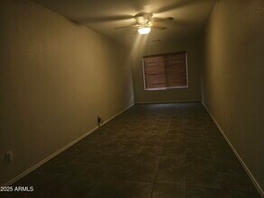 12235 N 60th Ln in Glendale, AZ - Building Photo - Building Photo