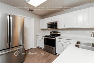 9226 Pacific Maple in San Antonio, TX - Building Photo - Building Photo