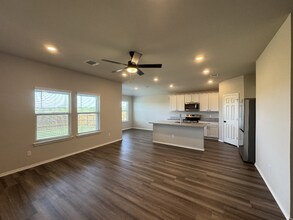 402 Stone Vly Rd in Temple, TX - Foto de edificio - Building Photo