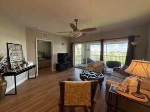 2160 Heron Lake Dr in Port Charlotte, FL - Building Photo - Building Photo