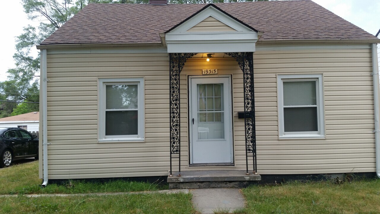 19315 Mackay St in Detroit, MI - Building Photo