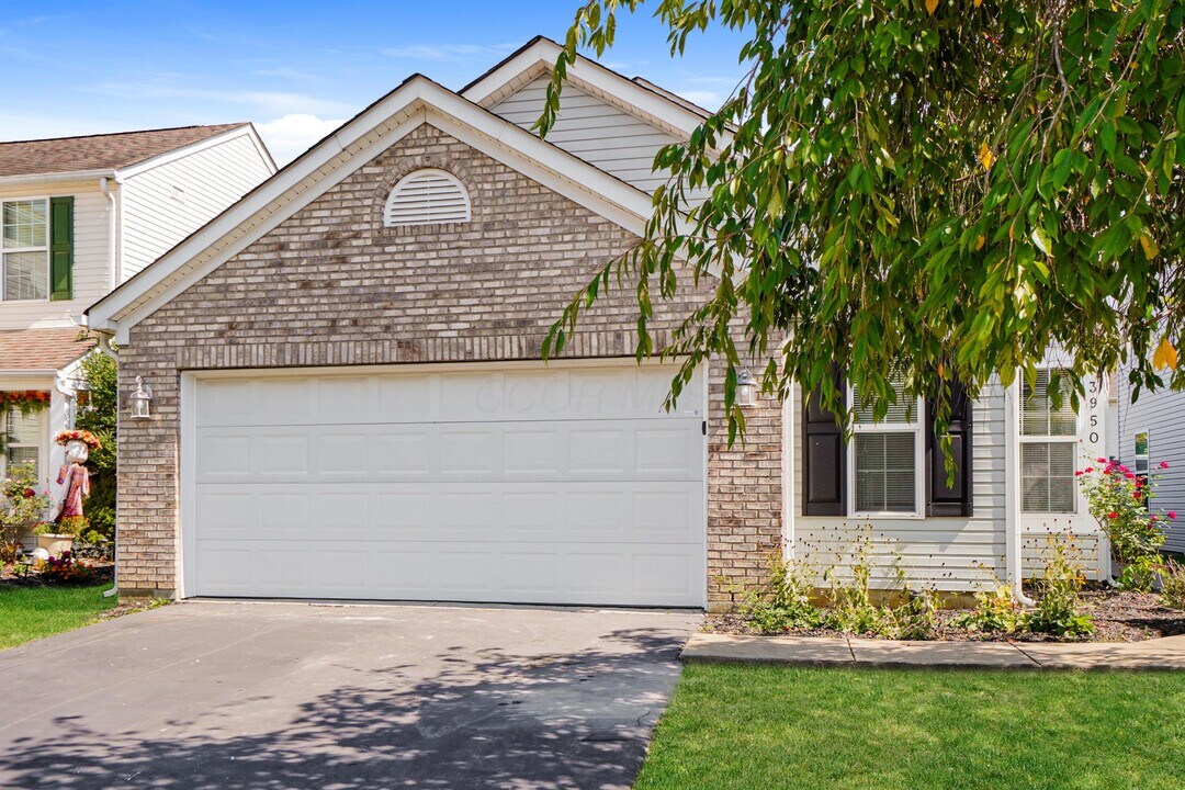3950 Boyer Ridge Dr in Canal Winchester, OH - Building Photo