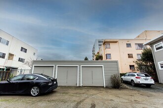 2329 Parker St, Unit parker in Berkeley, CA - Foto de edificio - Building Photo
