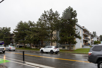 the Passages in Surrey, BC - Building Photo - Building Photo