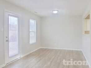 907 Swearngan Ridge Ct in Charlotte, NC - Building Photo - Building Photo