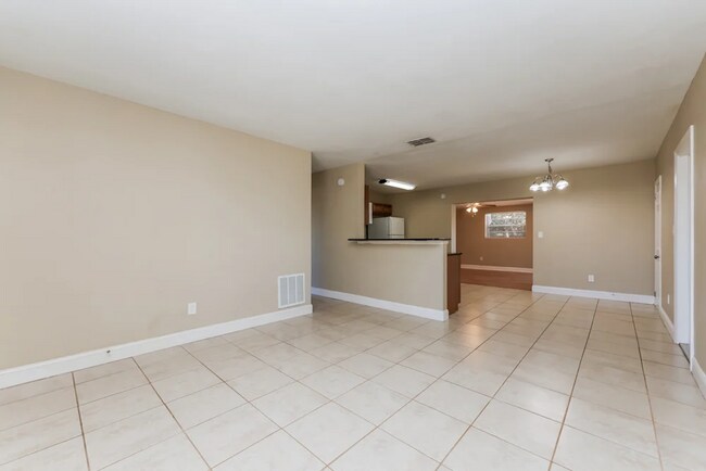 216 Overlook Dr in Winter Haven, FL - Building Photo - Building Photo