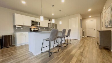 2241 Cantergrove Dr in Lacey, WA - Building Photo - Building Photo