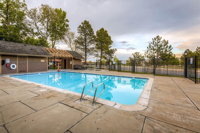 4899 S Dudley St in Denver, CO - Building Photo - Building Photo