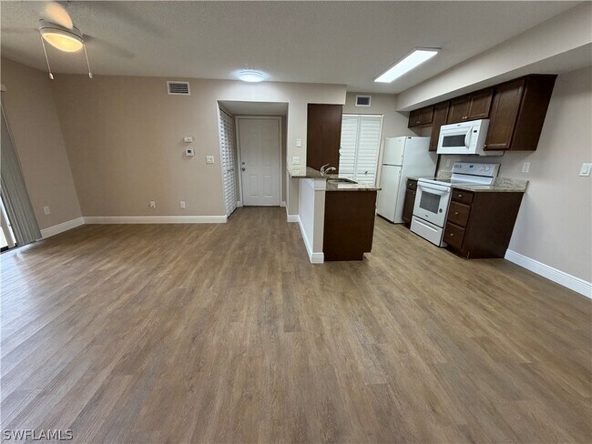 property at 2226 Arbour Walk Cir