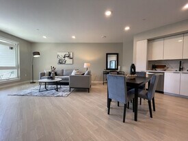 401 Cypress Ave in South San Francisco, CA - Building Photo