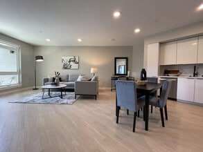 401 Cypress Ave, Unit SI ID1280666P in South San Francisco, CA - Building Photo - Building Photo