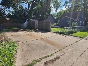 3117 SE 8th St in Des Moines, IA - Building Photo - Building Photo