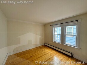 15 Corinthian Rd in Somerville, MA - Building Photo - Building Photo