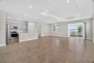 1624 Grn Orch St in St. Cloud, FL - Foto de edificio - Building Photo