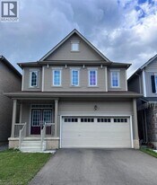 8702 Chickory Trail in Niagara Falls, ON - Building Photo