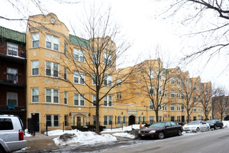 Central Park in Chicago, IL - Foto de edificio - Building Photo