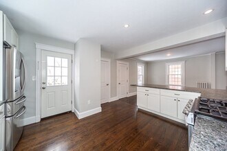 15 Essex St in Framingham, MA - Building Photo - Building Photo