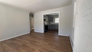 72 Judith Dr in Coram, NY - Building Photo - Building Photo