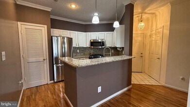 4417 Fair Stone Dr in Fairfax, VA - Building Photo - Building Photo