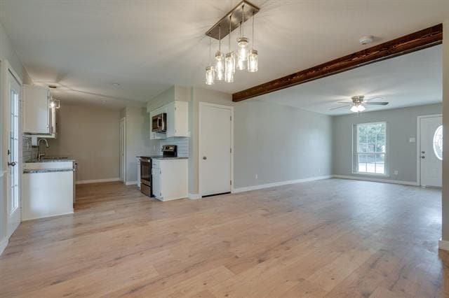 property at 930 Briarwood Dr