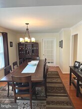 2505 Rocky Branch Rd in Vienna, VA - Building Photo - Building Photo