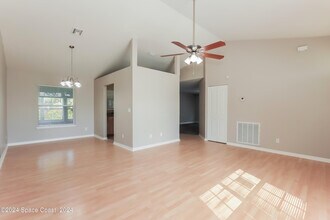 3780 6th Ln in Vero Beach, FL - Building Photo - Building Photo