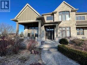 1185 Sunningdale Rd W in London, ON - Building Photo - Building Photo