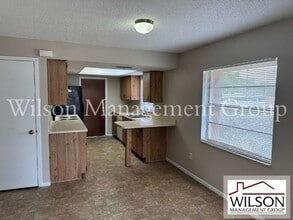 701 Kings Cove Ct in Orlando, FL - Building Photo - Building Photo