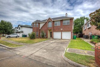 4717 Woodhaven Ln in Haltom City, TX - Building Photo - Building Photo