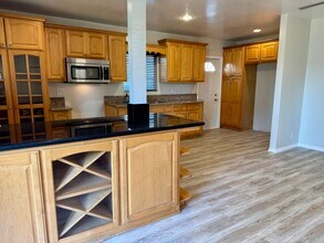825 San Marino Ave in Montebello, CA - Building Photo - Building Photo