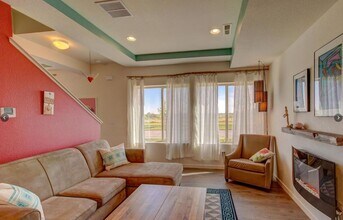 4874 Halifax Ct in Denver, CO - Building Photo - Building Photo