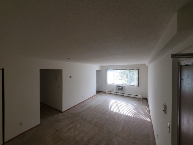 1086 Como Pl in St. Paul, MN - Building Photo - Building Photo
