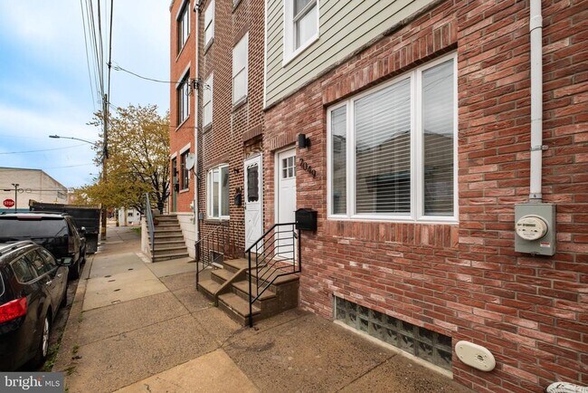 2049 E Letterly St in Philadelphia, PA - Building Photo - Building Photo