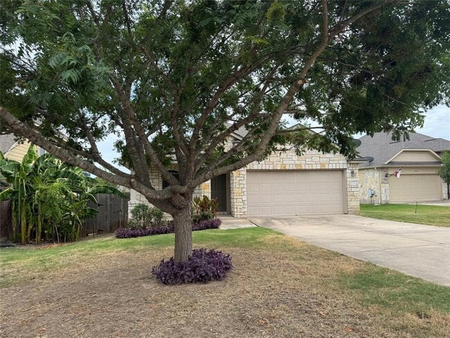 1036 Estival Dr in Kyle, TX - Building Photo - Building Photo
