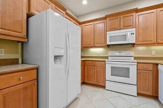 4350 Lazio Way in Ft. Myers, FL - Foto de edificio - Building Photo