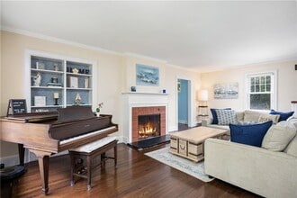 29 Willetts Rd in Harrison, NY - Building Photo - Building Photo