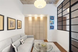 3030 Bryan St in Dallas, TX - Building Photo - Building Photo