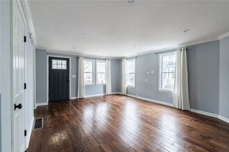 7 Beardsley St in Fairport, NY - Building Photo - Building Photo