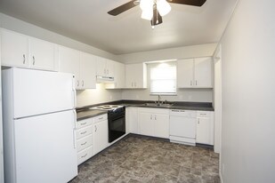 Westborough Arms Apartments and Townhomes