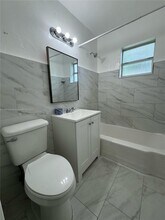 1400 NW 95th St in Miami, FL - Building Photo - Building Photo