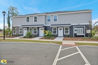 3821 SW 43rd Ct in Ocala, FL - Foto de edificio - Building Photo