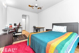 720 Fort Washington Ave in New York, NY - Building Photo - Building Photo