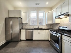 4012 W Armitage Ave in Chicago, IL - Building Photo - Building Photo