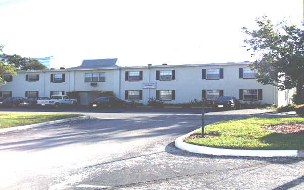 Kingston Court Apartments in Tampa, FL - Building Photo - Building Photo